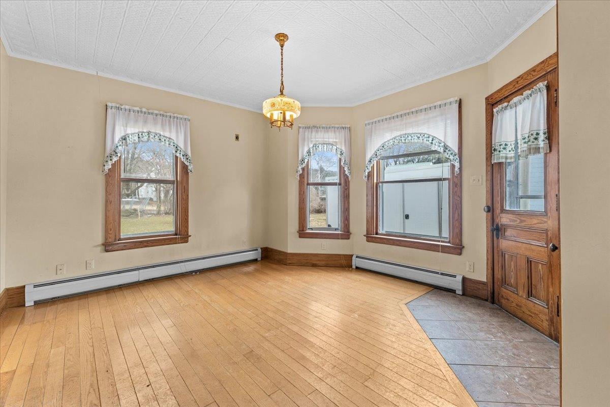 Waterbury, Vermont 05676, United States, 4 Bedrooms Bedrooms, ,2 BathroomsBathrooms,Residential,Active,112910