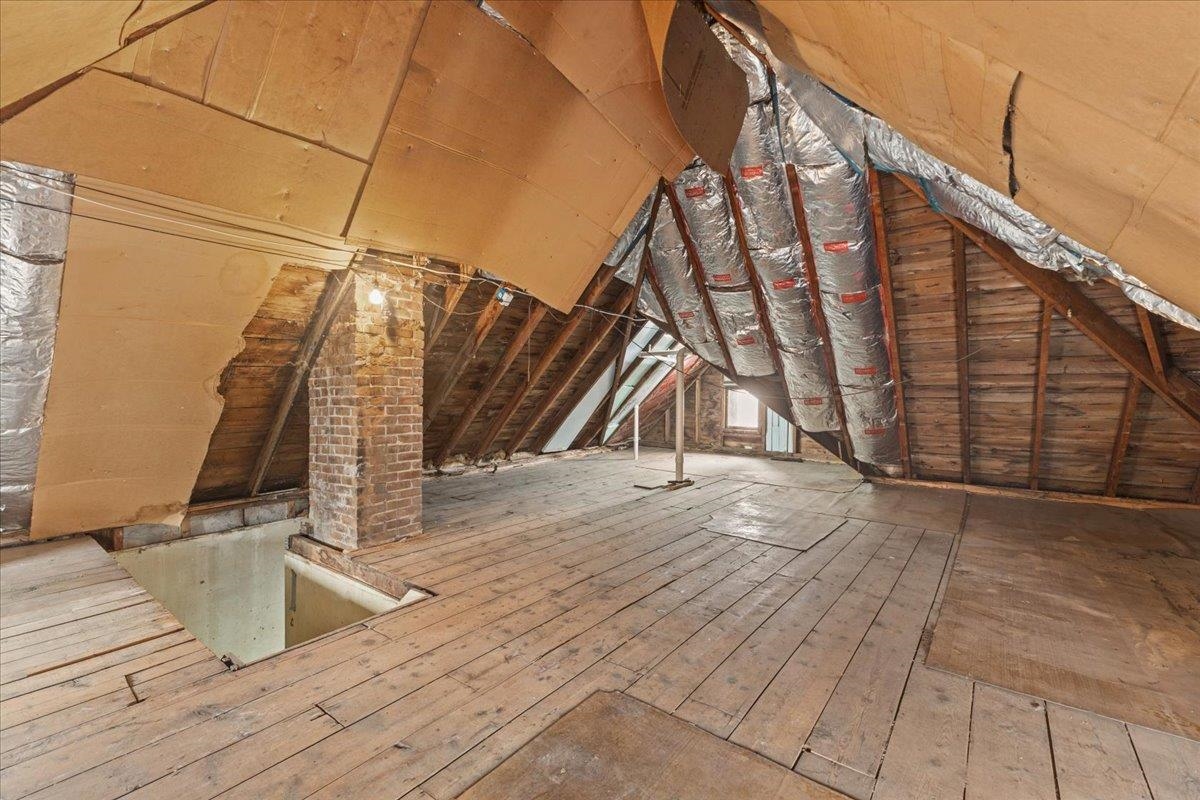 Waterbury, Vermont 05676, United States, 4 Bedrooms Bedrooms, ,2 BathroomsBathrooms,Residential,Active,112910