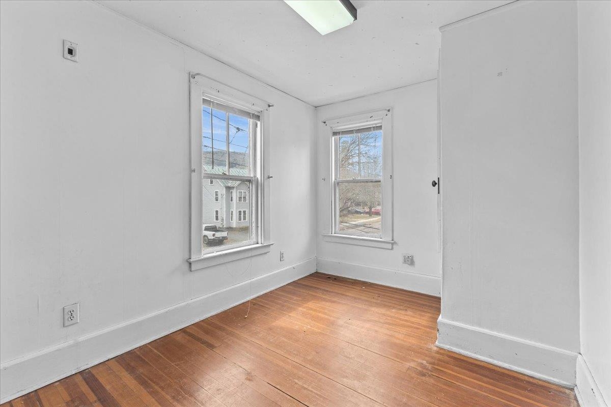 Waterbury, Vermont 05676, United States, 4 Bedrooms Bedrooms, ,2 BathroomsBathrooms,Residential,Active,112910