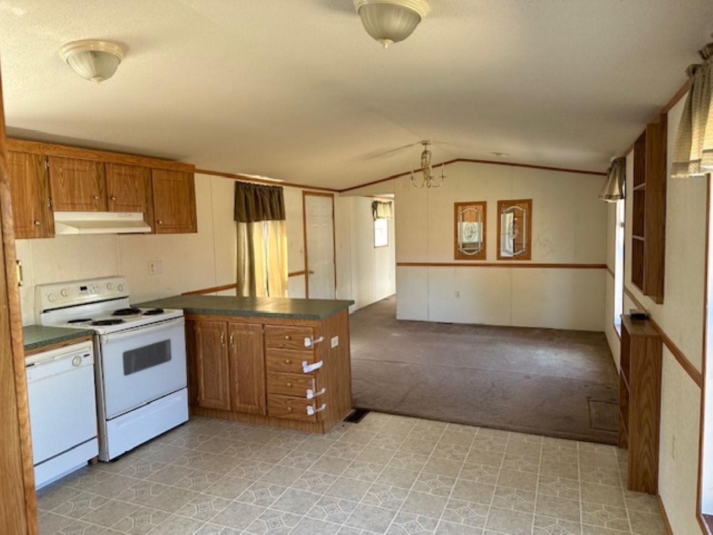 14 Redwood Drive