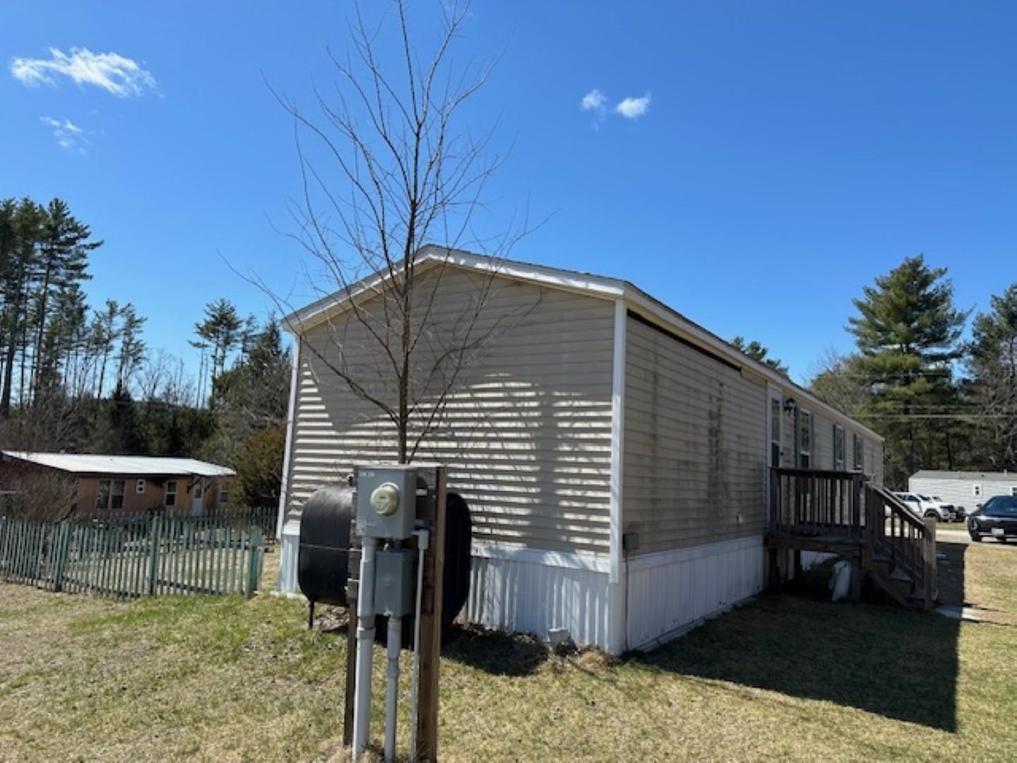 14 Redwood Drive