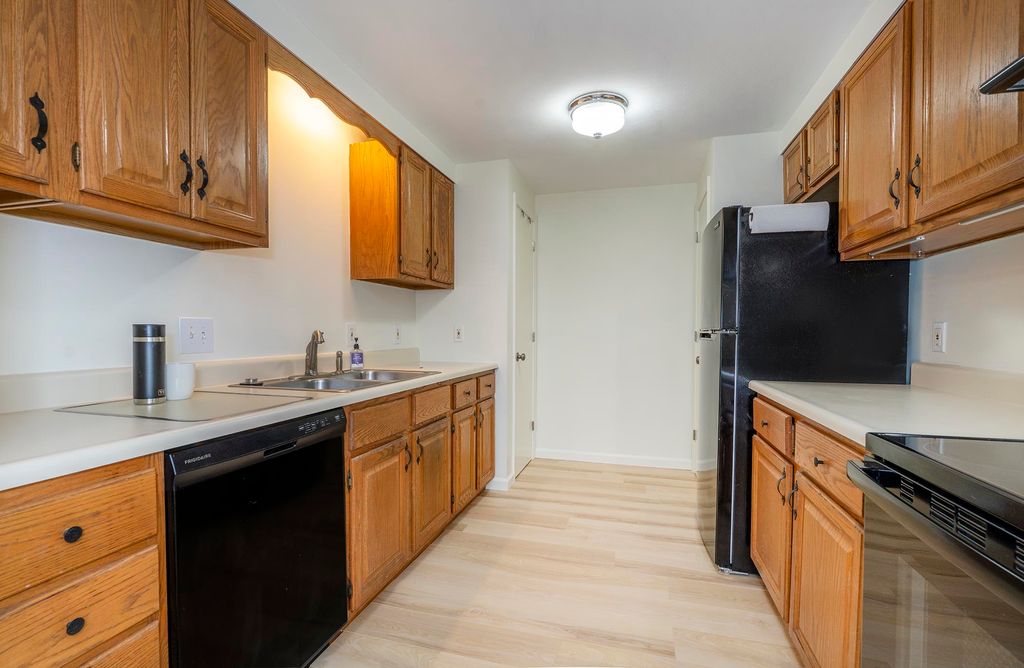 Photo of 39 Ernest Avenue #308, Exeter, NH 03833 (MLS # 5081769)