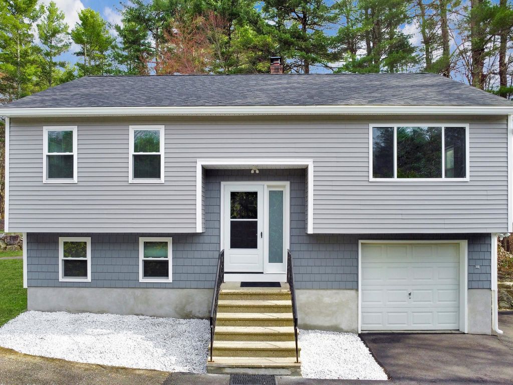 Photo of 2 Mulberry Street, Windham, NH 03087 (MLS # 5084041)