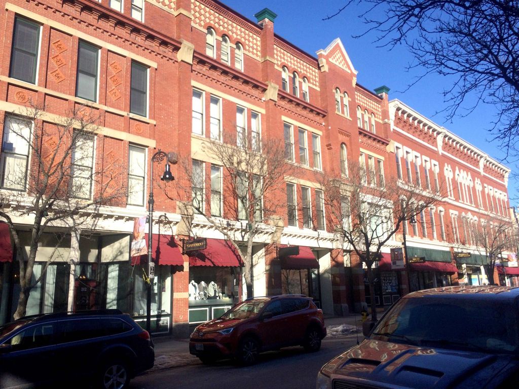 Photo of 30 Hanover Street #201, Manchester, NH 03102 (MLS # 5074452)