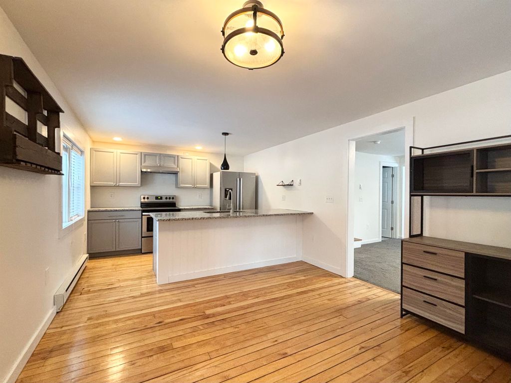 Photo of 18 Beech Street #B, Newmarket, NH 03857 (MLS # 5077030)