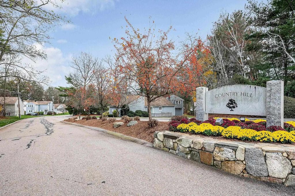 Photo of 7 Meghan Drive, Nashua, NH 03063 (MLS # 5077137)