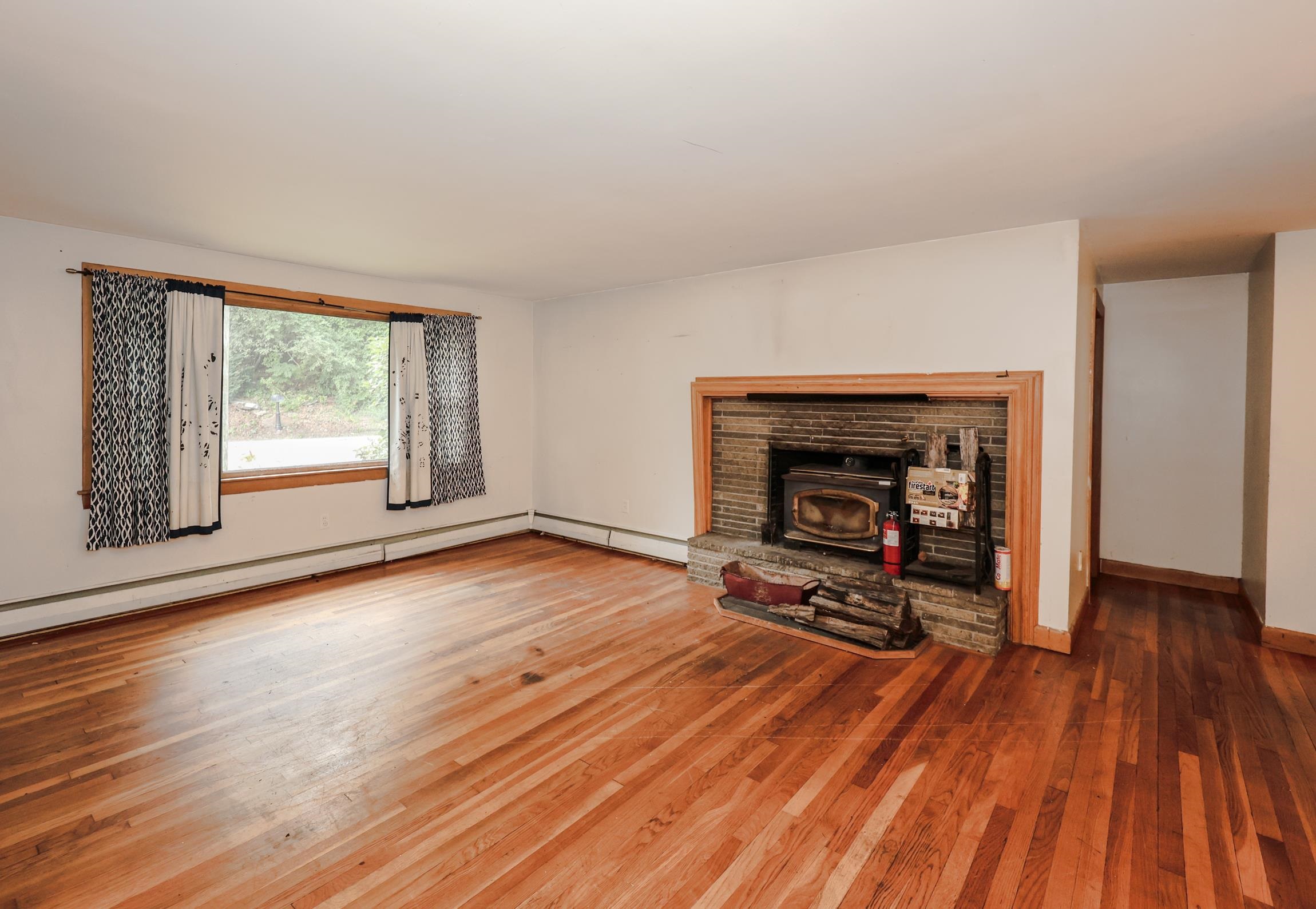 755 Mammoth Road