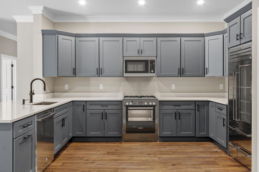 Photo of 10100 S Willow Street #314, Manchester, NH 03103 (MLS # 5078194)