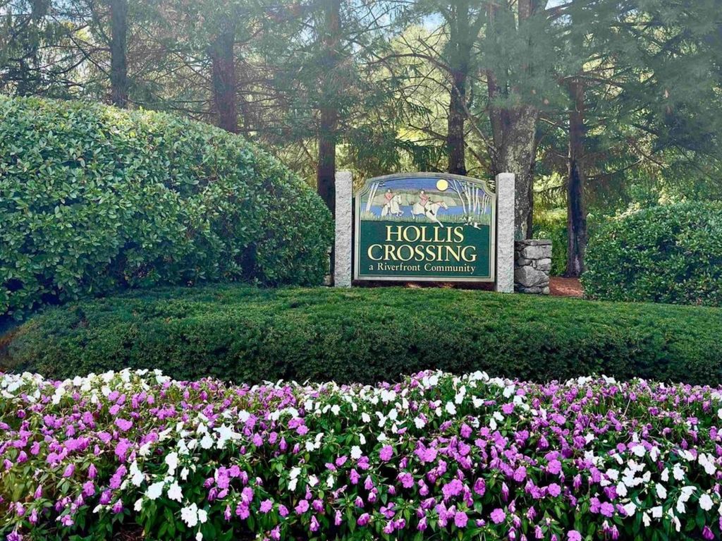 Photo of 11 Bartemus Trail #204, Nashua, NH 03063 (MLS # 5064384)