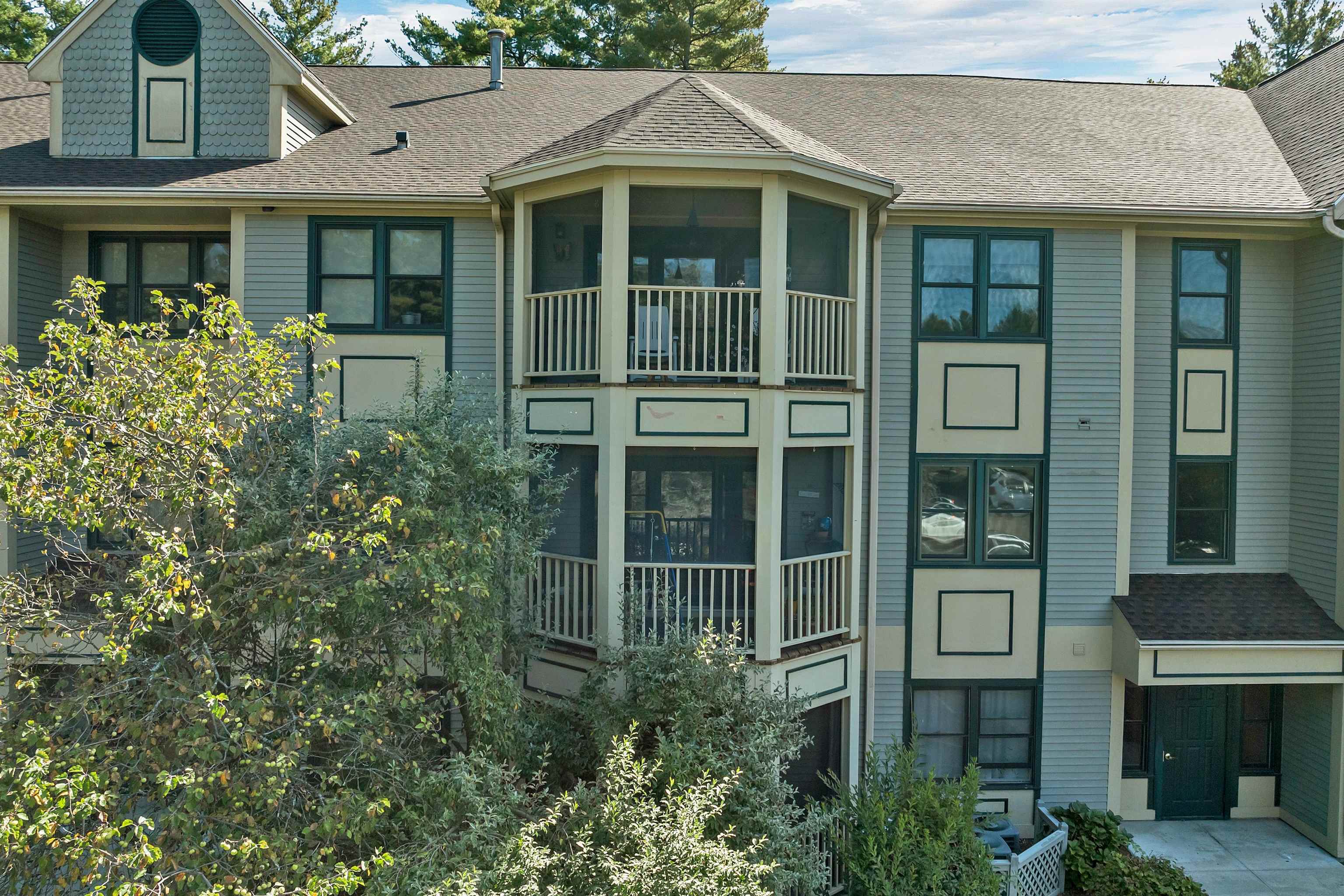 11 Bartemus Trail 204