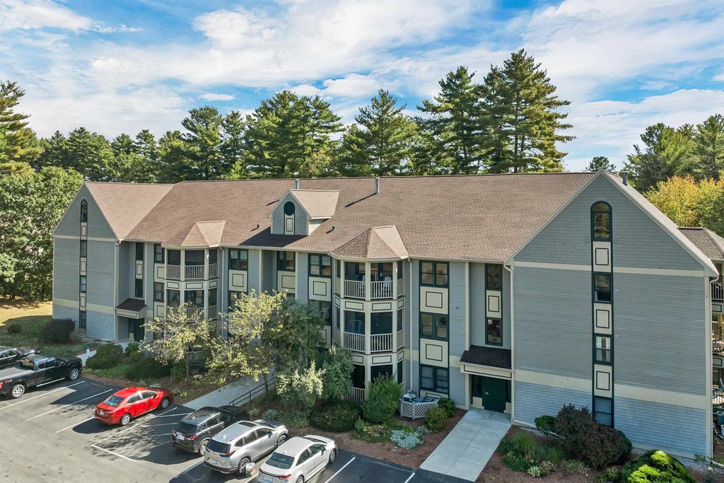Photo of 11 Bartemus Trail #204, Nashua, NH 03063 (MLS # 5064384)