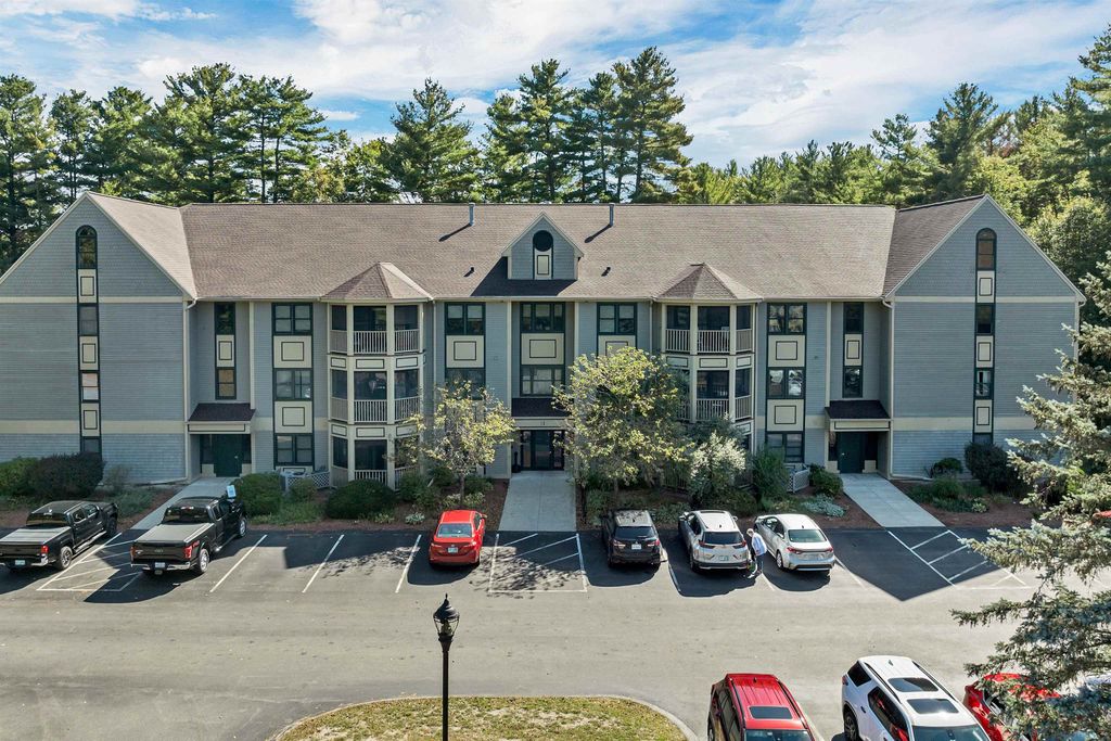 Photo of 11 Bartemus Trail #204, Nashua, NH 03063 (MLS # 5064384)