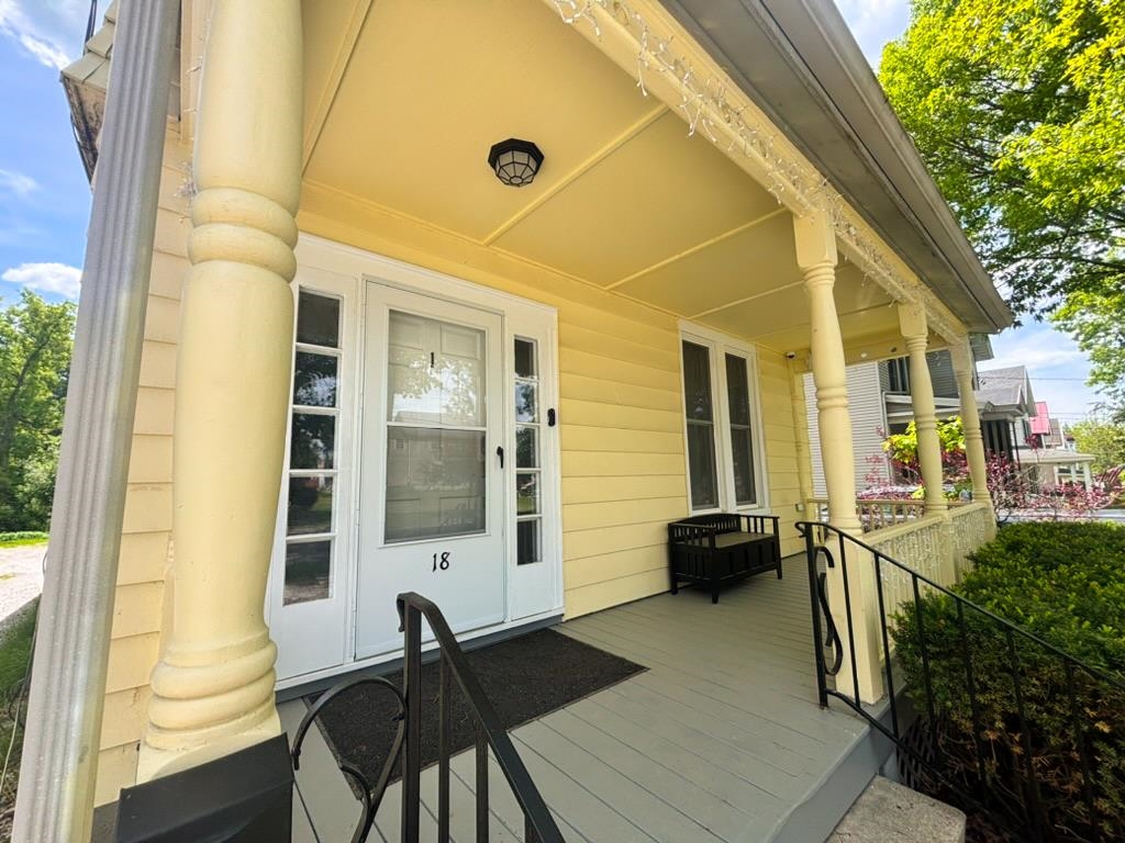 18 Madison Street
