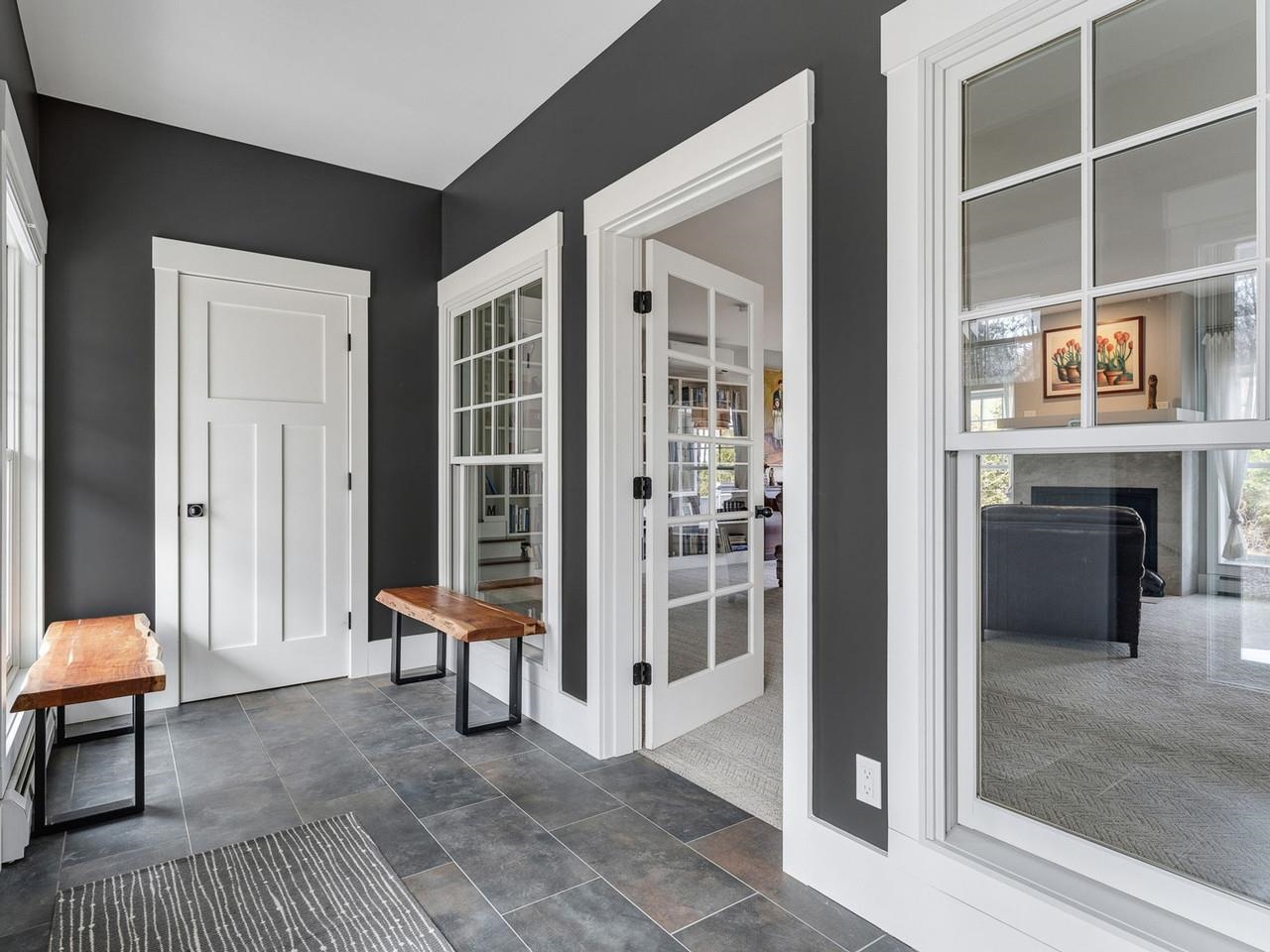 266 East Shore North