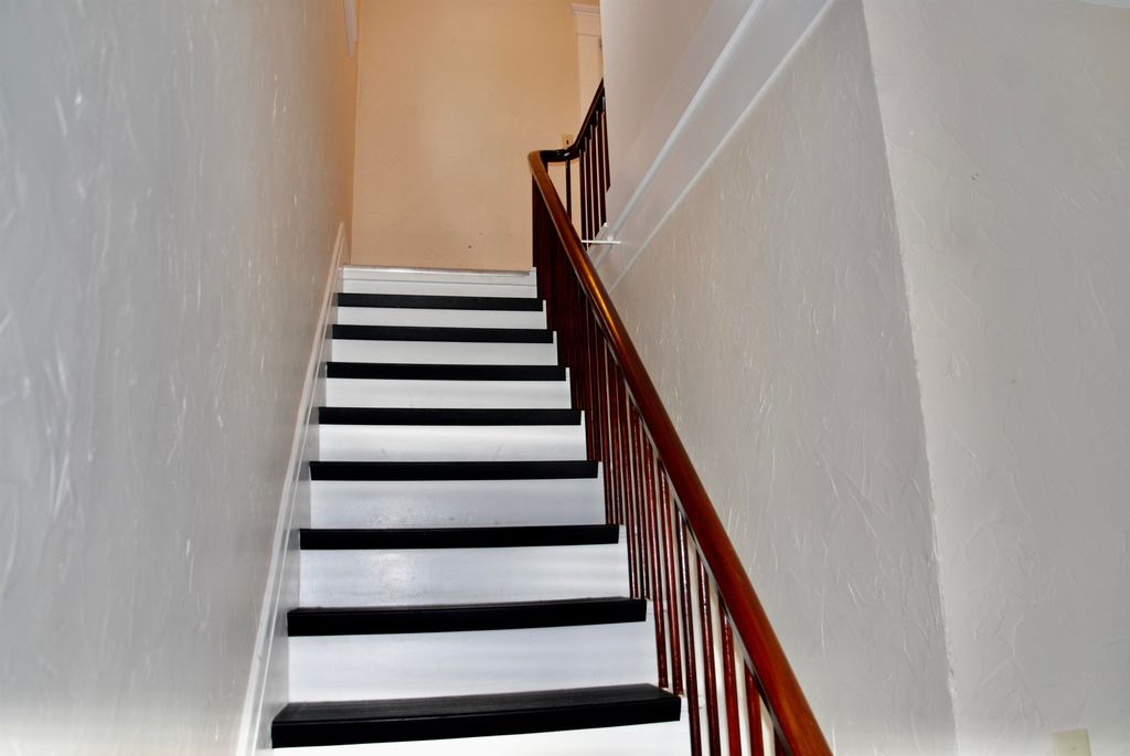 Photo of 17 Hanover Street, Concord, NH 03301 (MLS # 5078080)