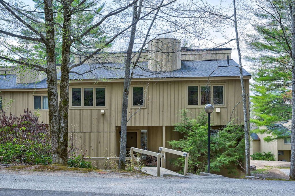 Photo of 28 Birch Woods Lane #8, Conway, NH 03860 (MLS # 5087763)