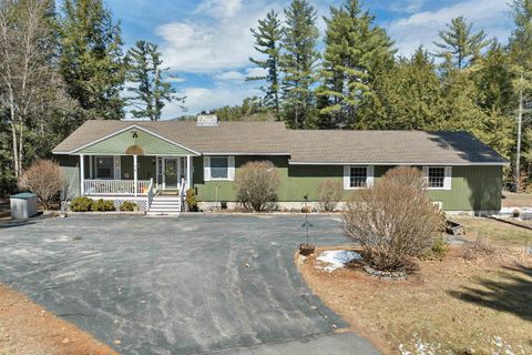 10 Oak Leaf Avenue Tuftonboro NH 03816