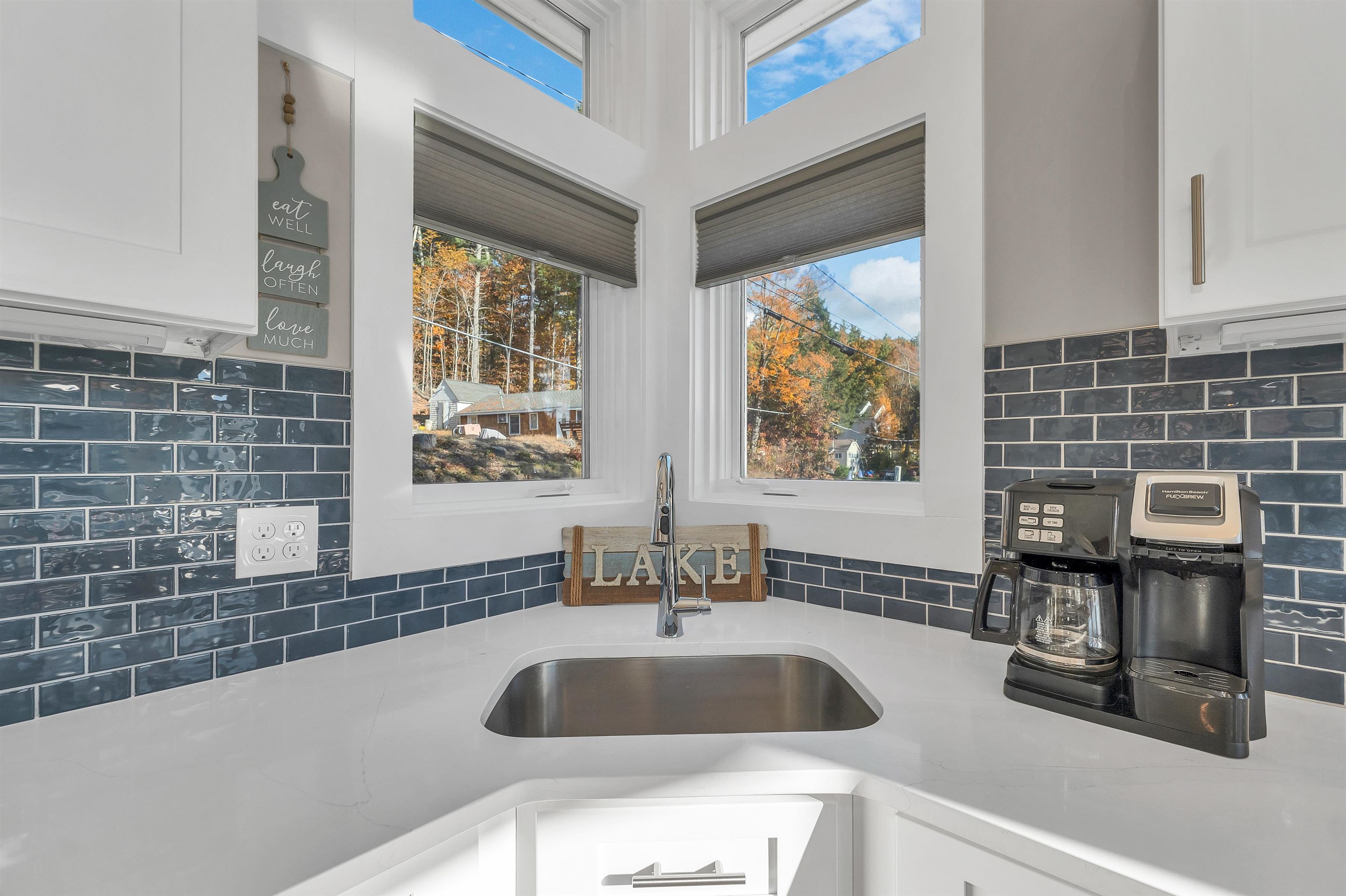 Barrington, New Hampshire 03825, United States, 1 Bedroom Bedrooms, ,2 BathroomsBathrooms,Residential,Active,235284