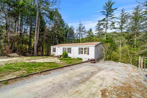 Photo of 65 Pine Glen Road, Hillsborough, NH 03244 (MLS # 5087871)