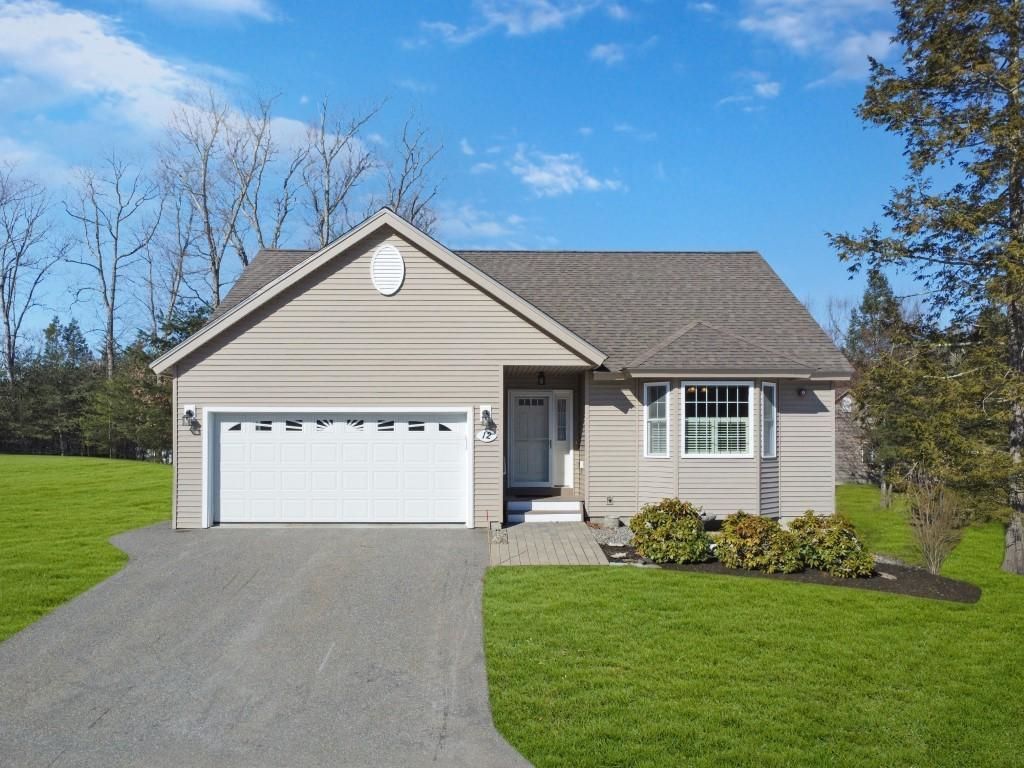 Photo of 12 Hemlock Drive, Newton, NH 03858 (MLS # 5079583)