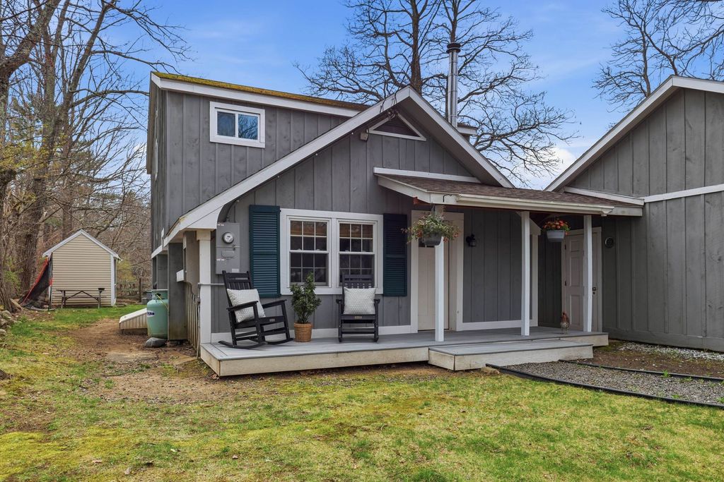 Photo of 338 Stage Road, Nottingham, NH 03290 (MLS # 5088165)