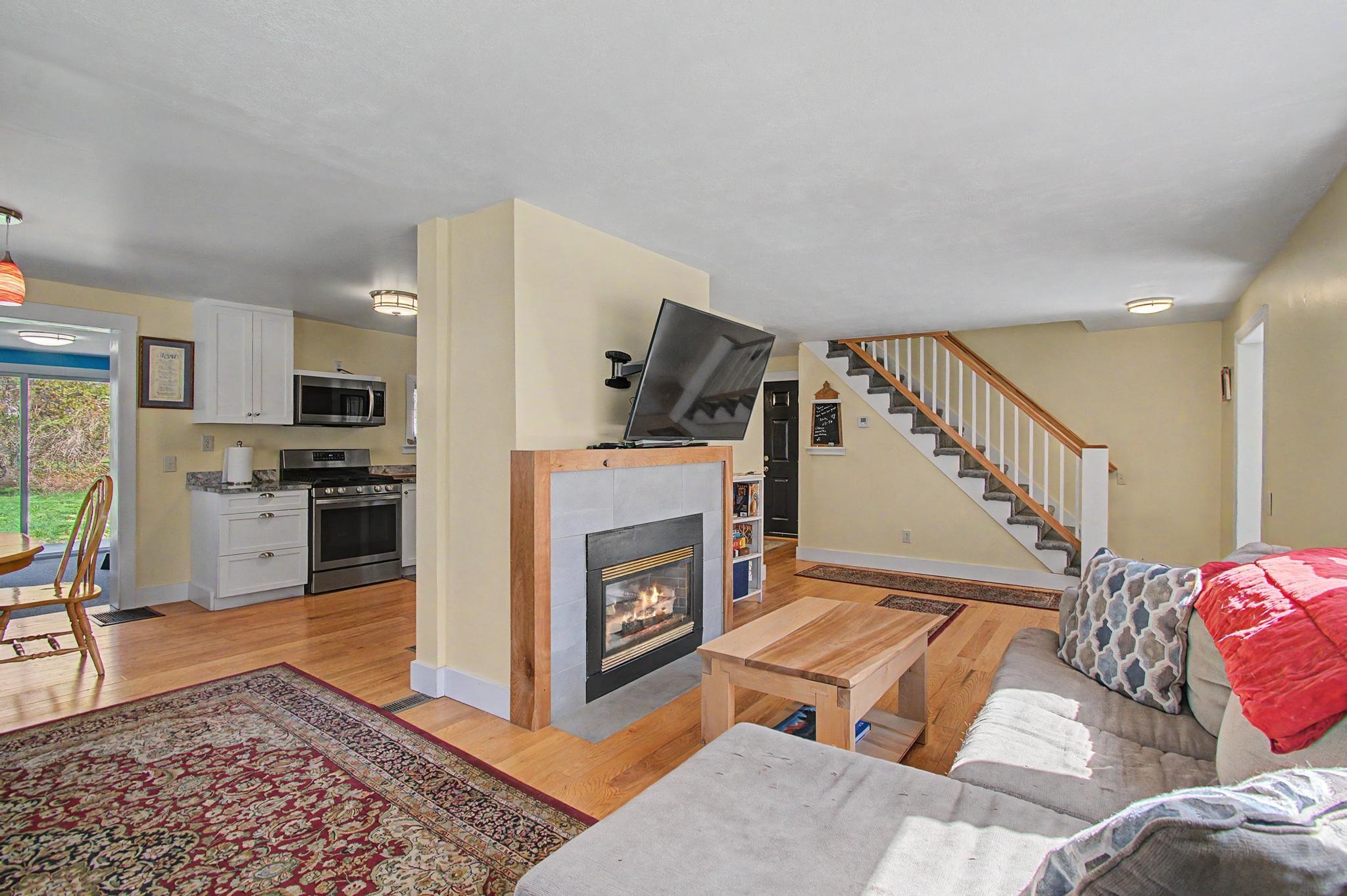 116 Woodbury Road