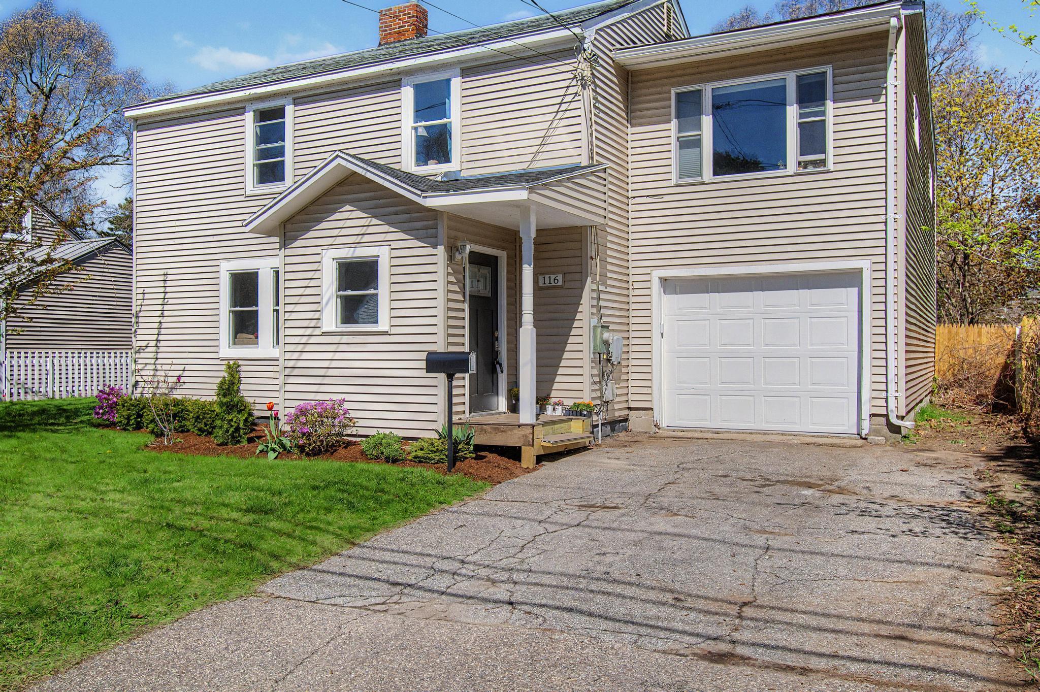 116 Woodbury Road