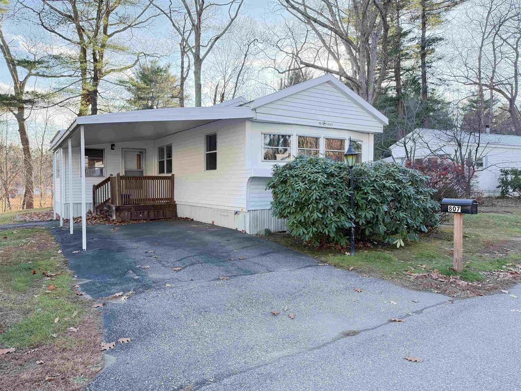 Photo of 807 Nottingham Drive, Exeter, NH 03833 (MLS # 5070603)