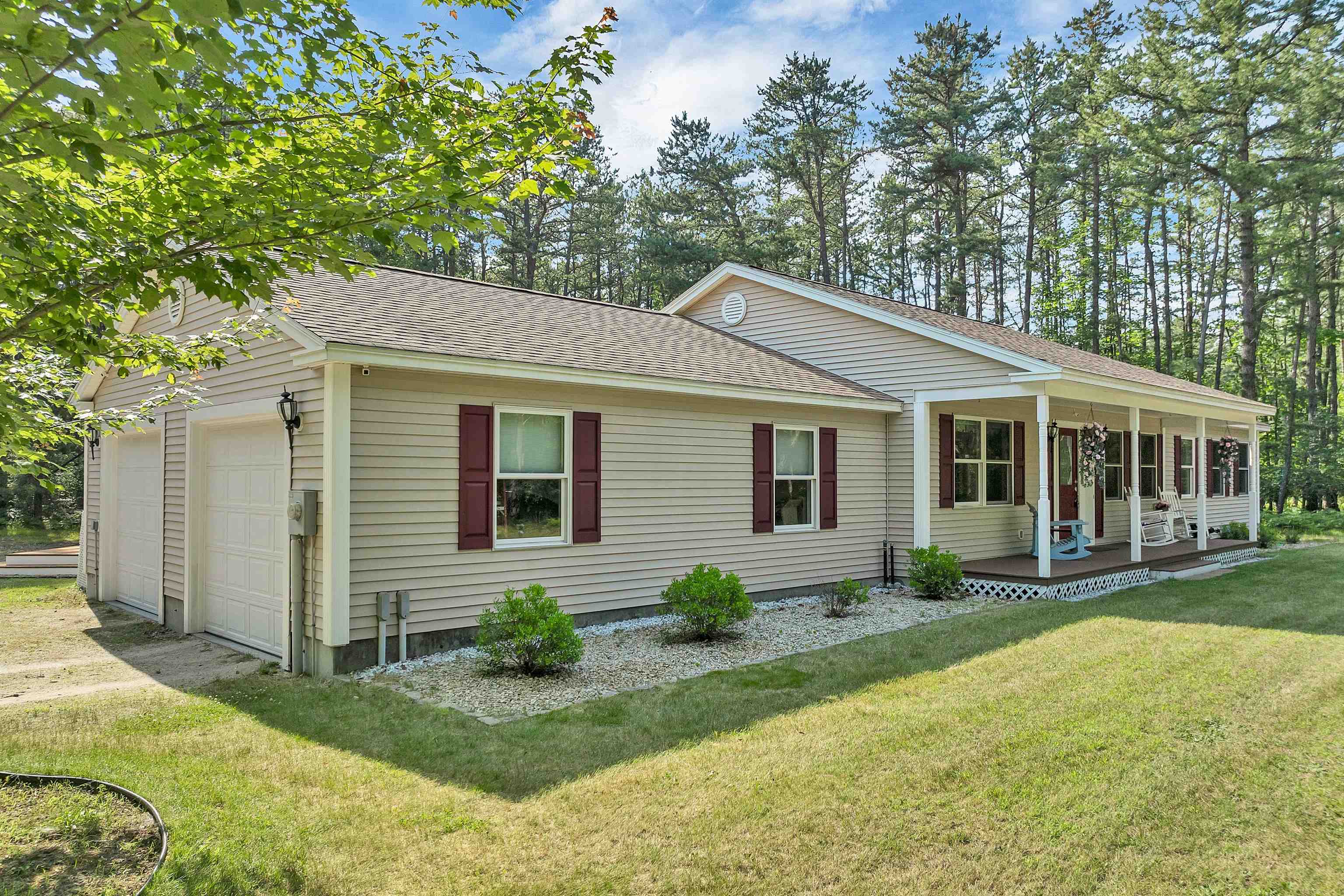 144 W Bay Road
