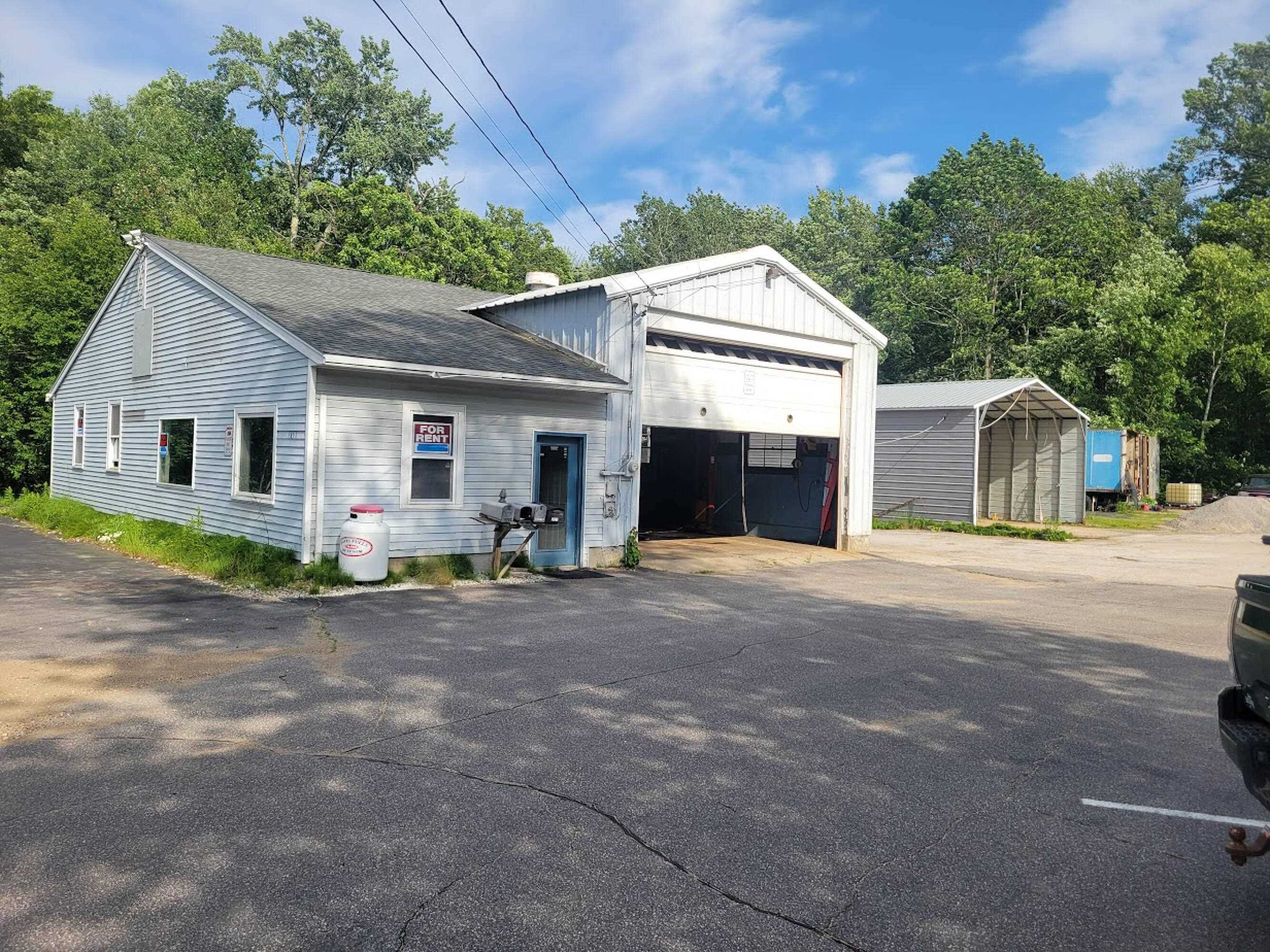 1451 1St New Hampshire Turnpike