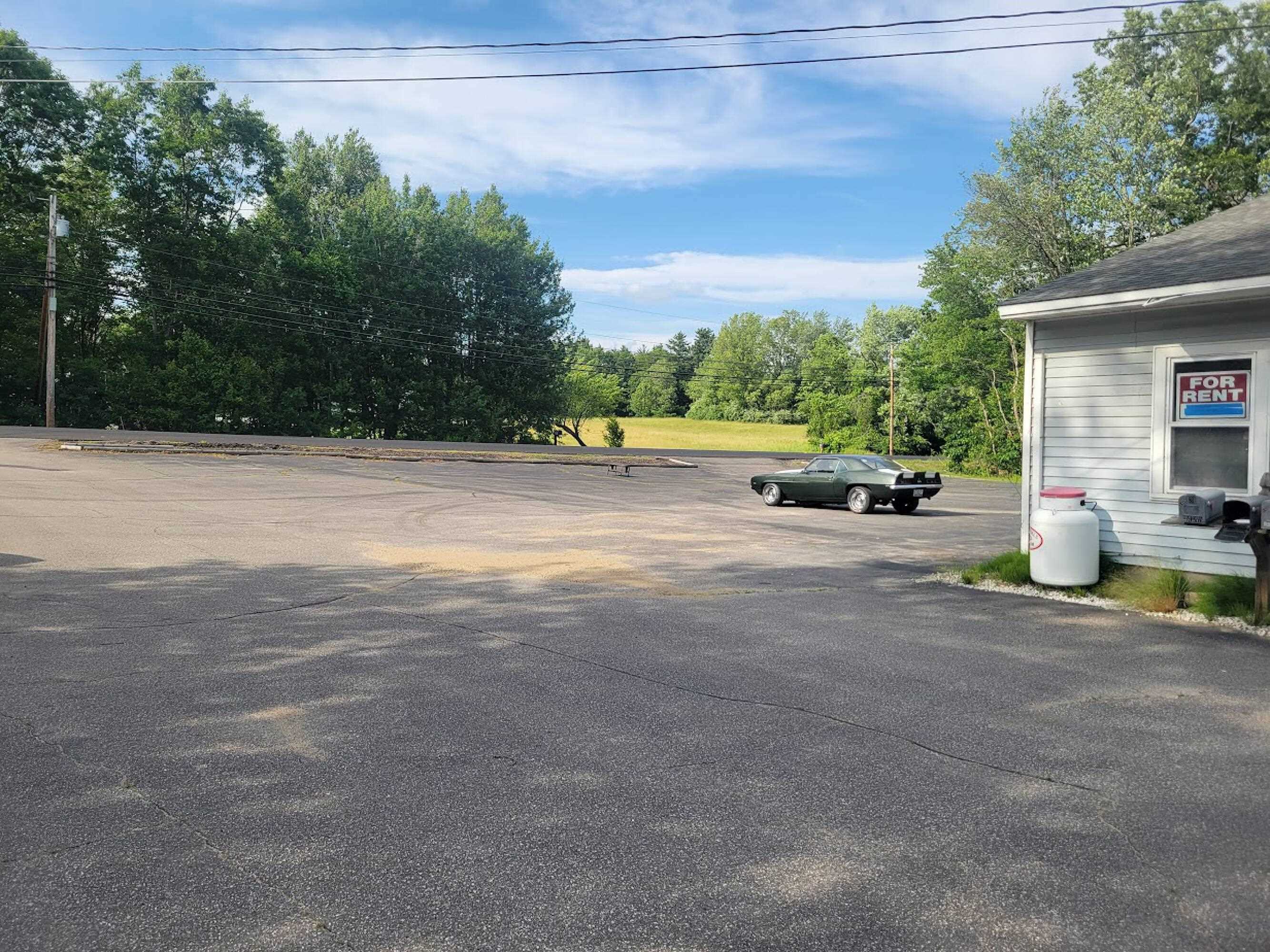 1451 1St New Hampshire Turnpike