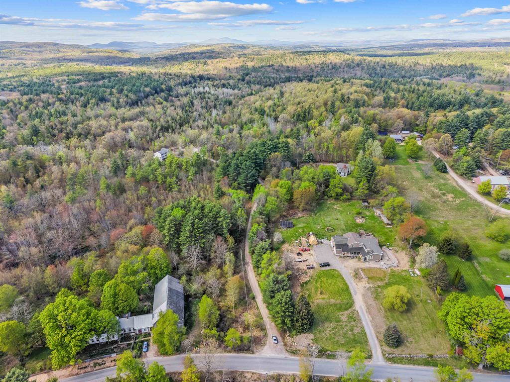 Photo of 0 View Road #Map 203, Lot 86, Weare, NH 03281 (MLS # 5088624)