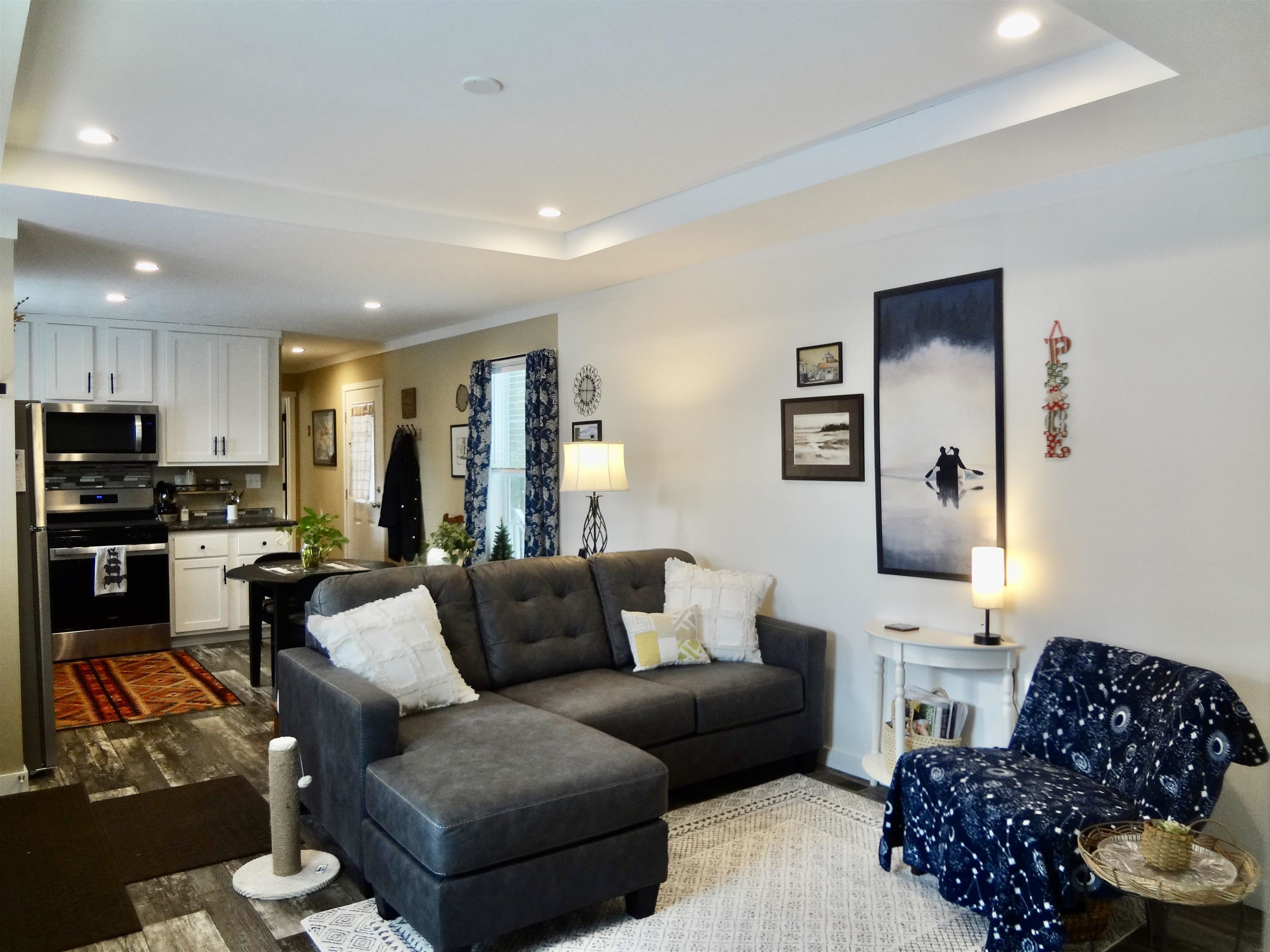 344 Old Lakeshore Road 12