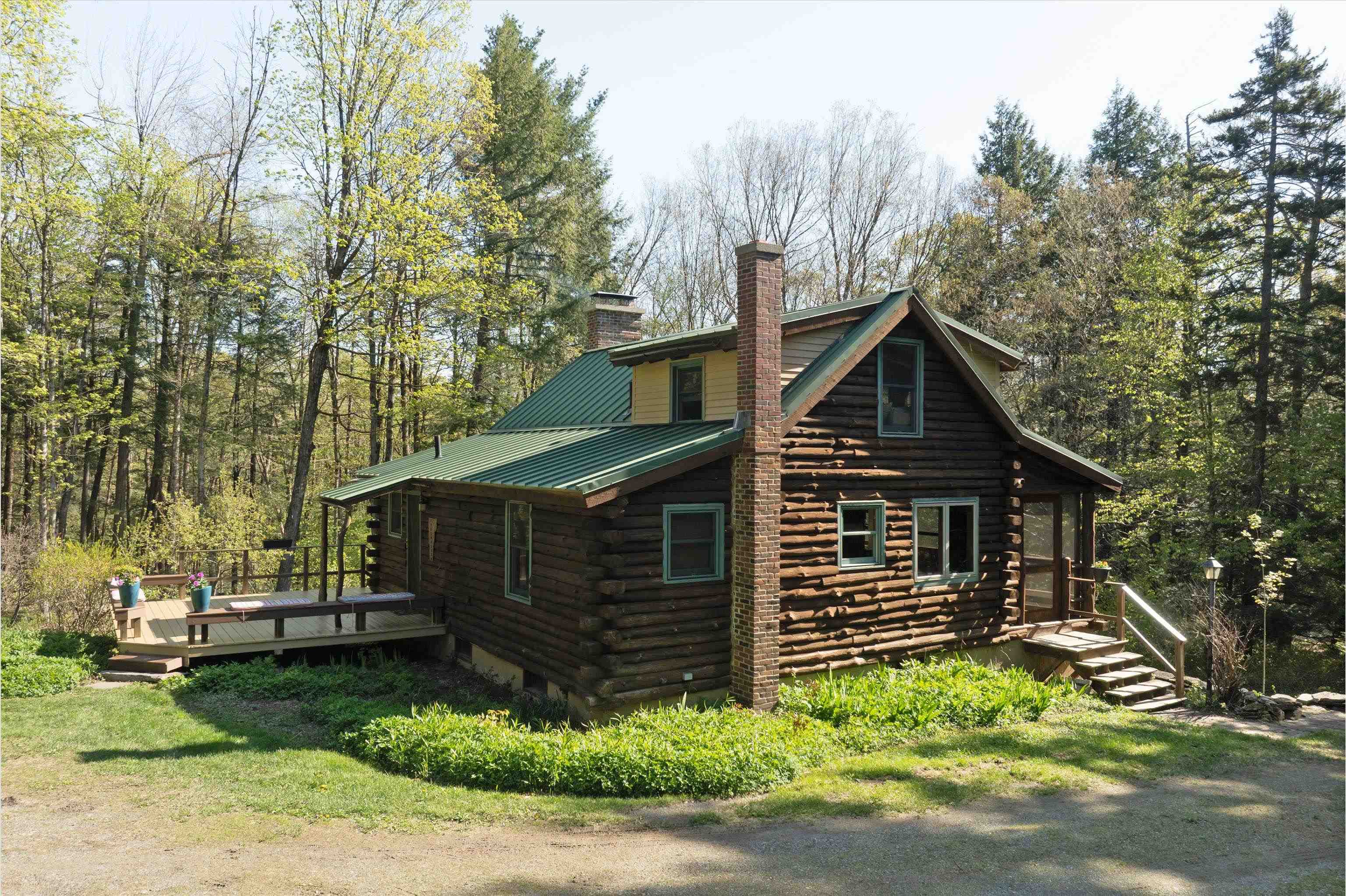 1452 Maple Hill Lane