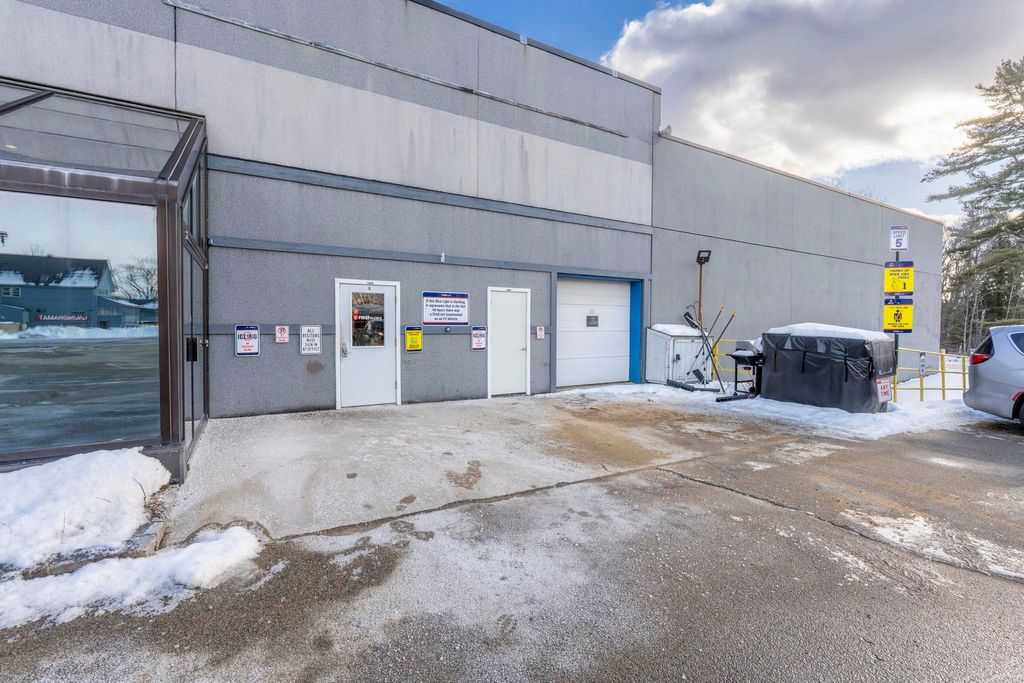 Photo of 166 W Main Street #Unit H, Hillsborough, NH 03244 (MLS # 5071345)