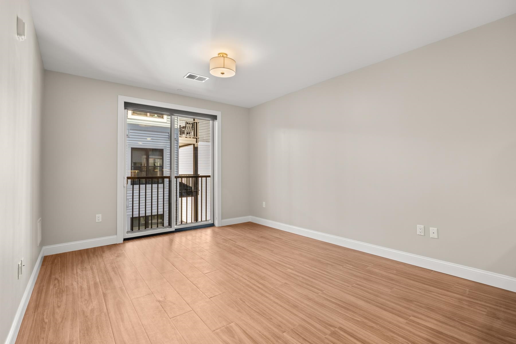 99 Foundry Place 301