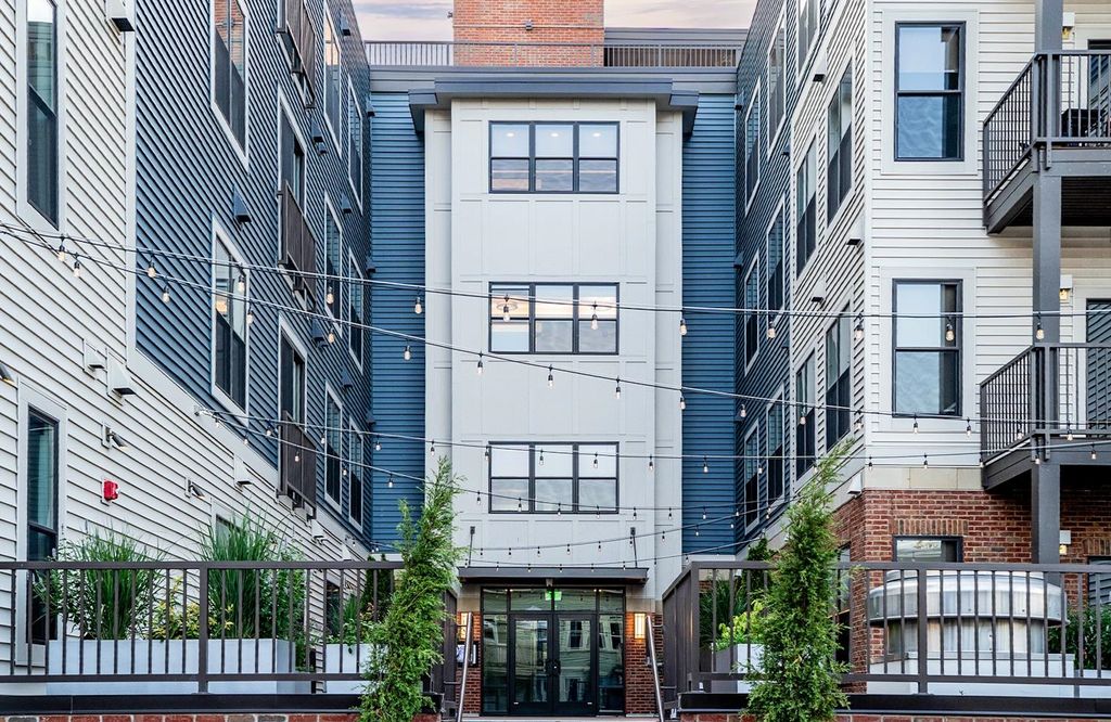 Photo of 99 Foundry Place #301, Portsmouth, NH 03801 (MLS # 4979690)