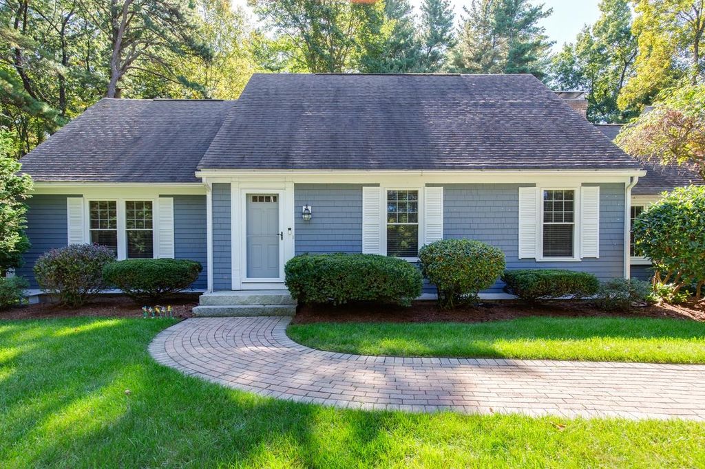 Photo of 5 Bramley Hill Road, Windham, NH 03087 (MLS # 5059074)