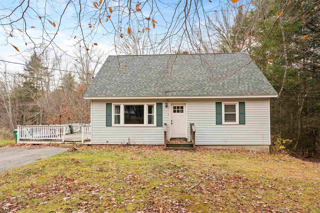 Photo of 6 Pulaski Drive, Fremont, NH 03044 (MLS # 5069396)
