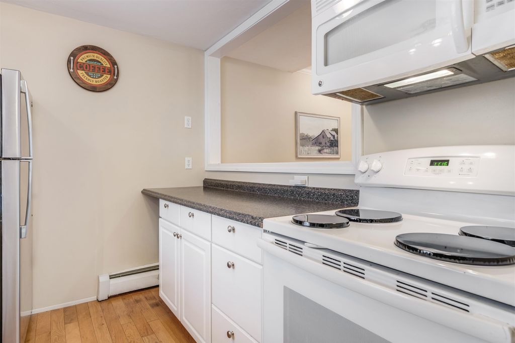 Photo of 19 Bluffs Drive, Concord, NH 03303 (MLS # 5069269)