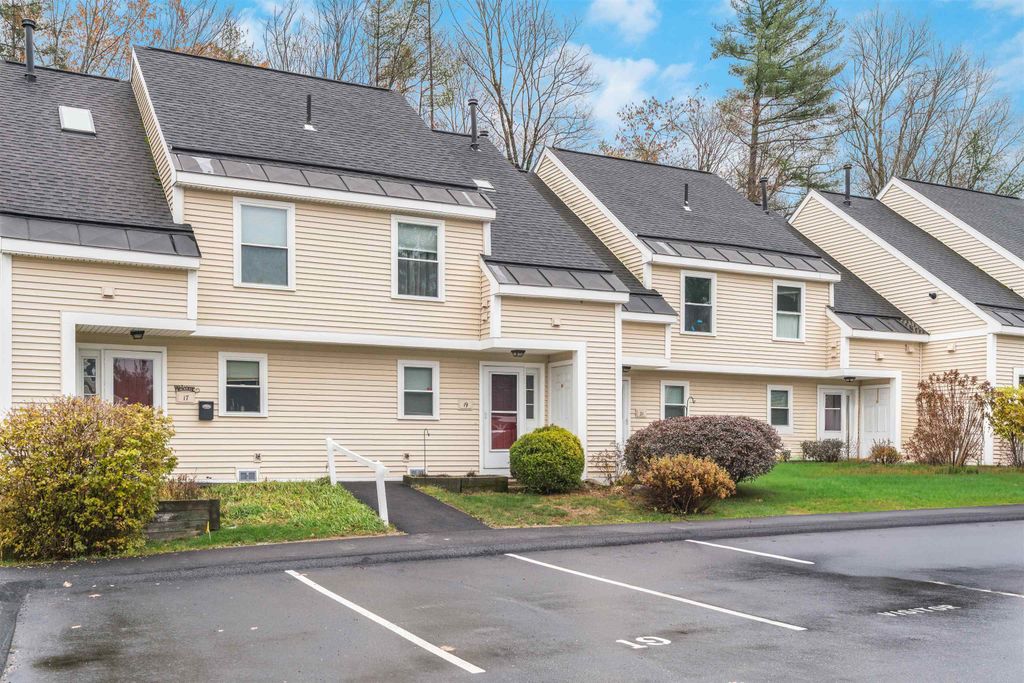 Photo of 19 Bluffs Drive, Concord, NH 03303 (MLS # 5069269)