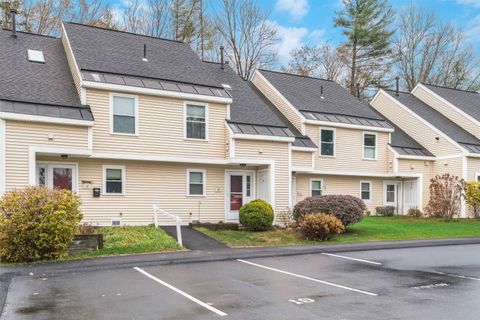 19 Bluffs Drive Concord NH 03303