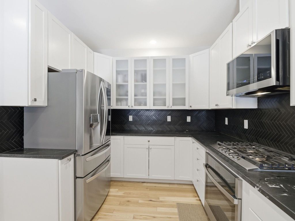 Photo of 4 Wilshire Lane #4, Pelham, NH 03076 (MLS # 5076284)