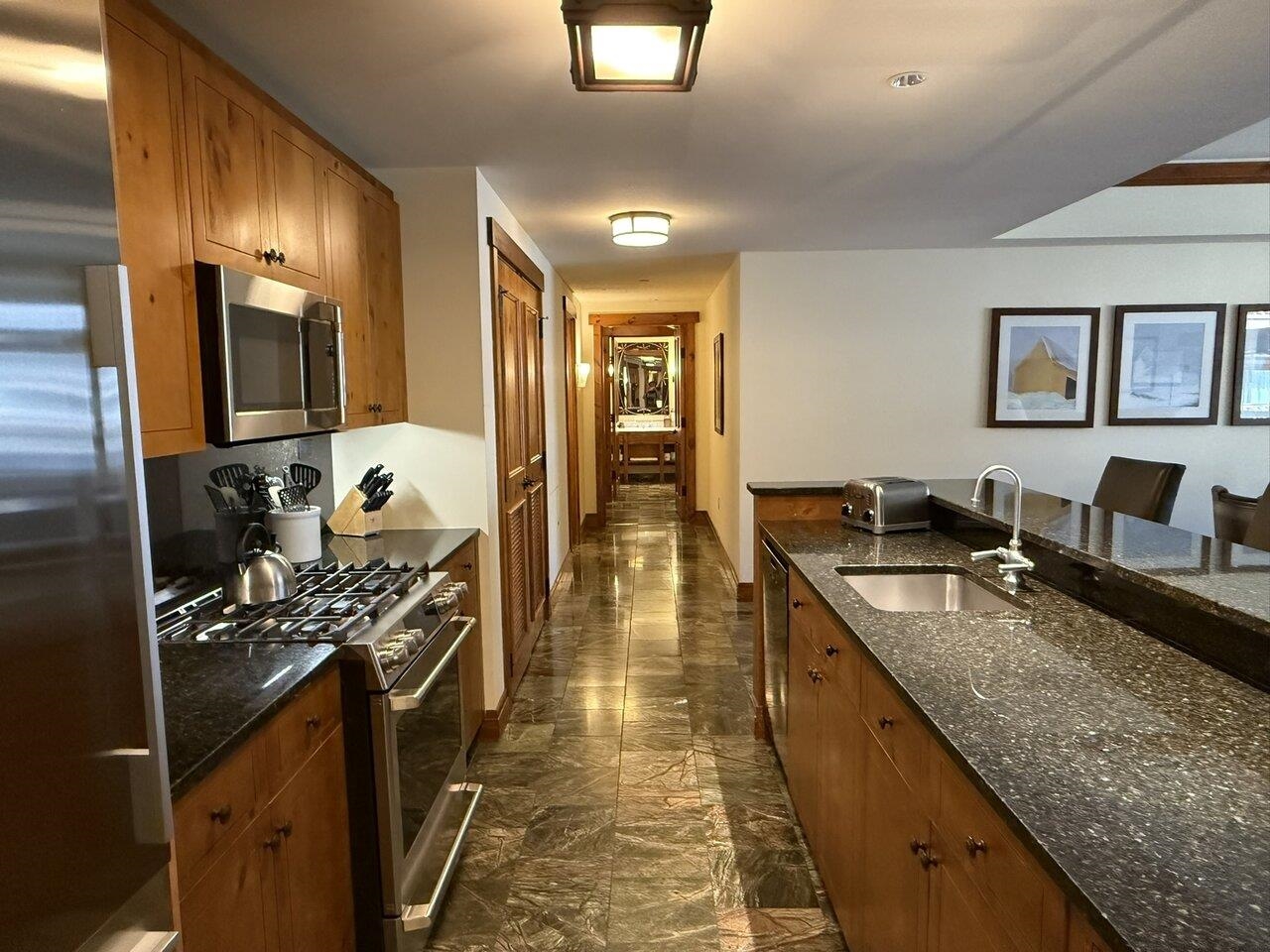 7412 Mountain Road 3-32