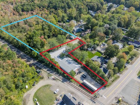 13 elm Street Newton NH 03858