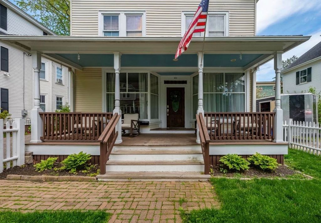 Photo of 301 Richards Avenue, Portsmouth, NH 03801 (MLS # 5090000)
