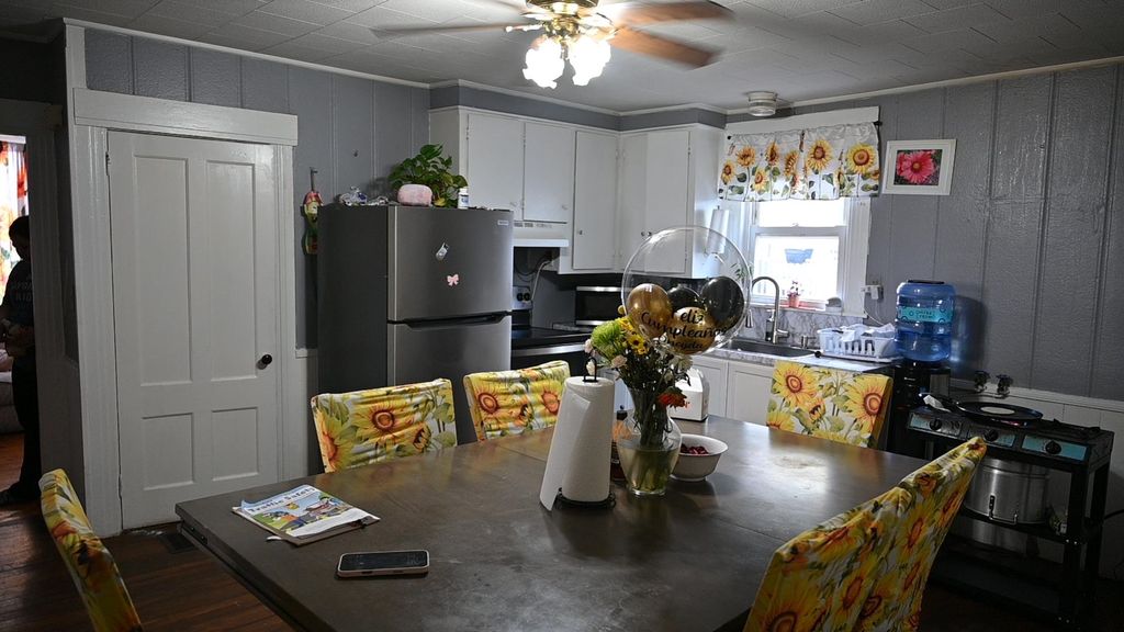 Photo of 358 Auburn Street, Manchester, NH 03103 (MLS # 5078625)