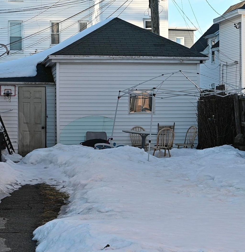 Photo of 358 Auburn Street, Manchester, NH 03103 (MLS # 5078625)