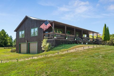 699 Kings Hill Road Bakersfield VT 05441