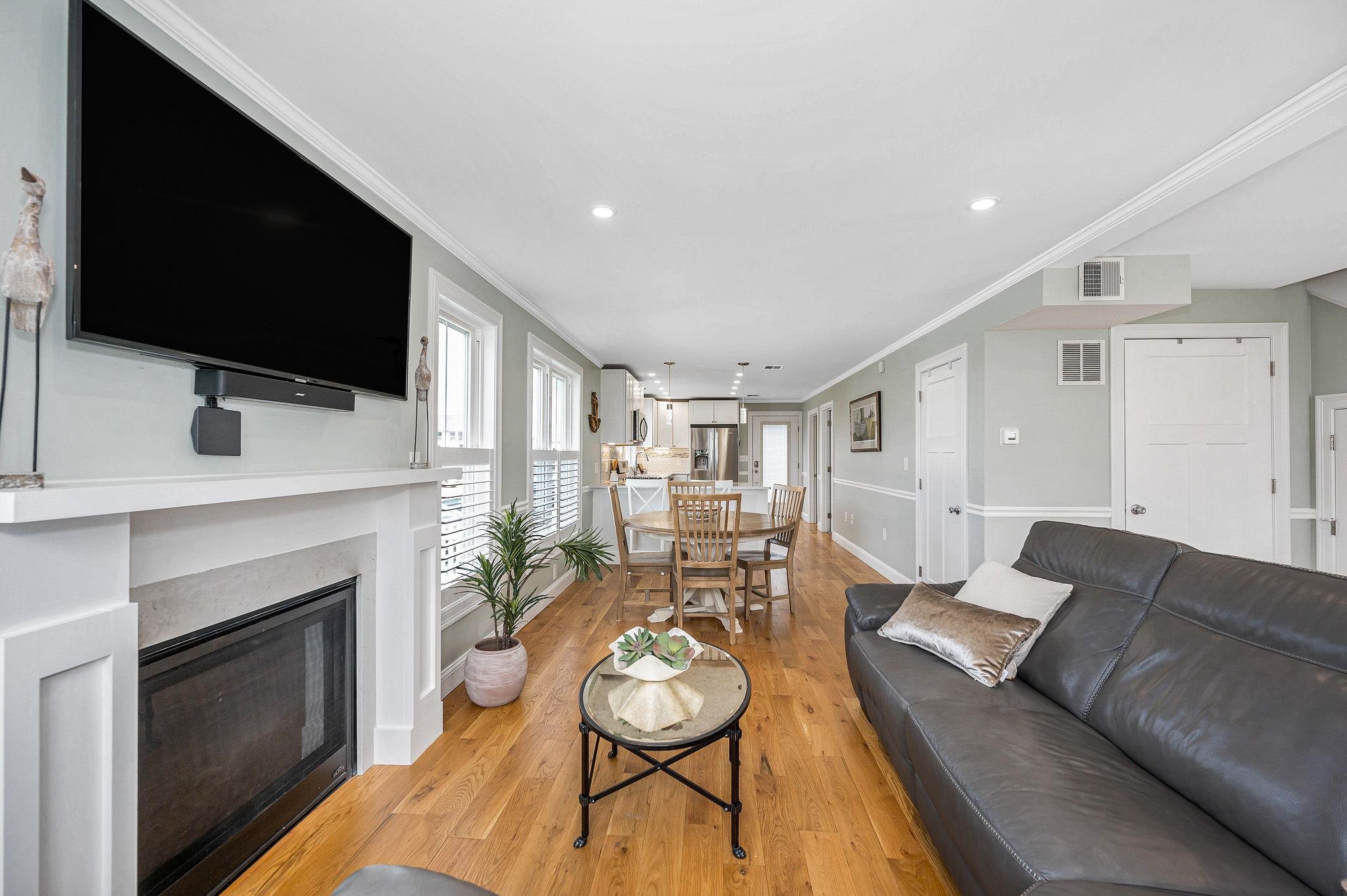 352 Portsmouth Avenue
